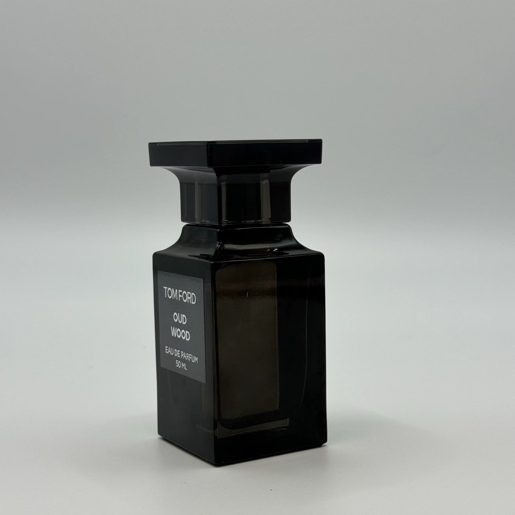 Luxury Oud Wood Eau de Parfum – 100ml